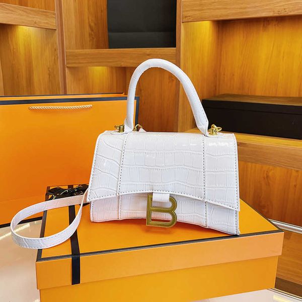 designer bags 55%off hourglass one shoulder portable small square bag women new fashion shoulder crossbody handbags
designer bags 55%off hourglass one shoulder portable small square bag women new fashion shoulder crossbody handbags