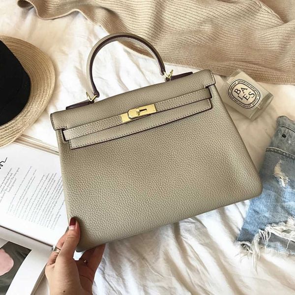 factory wholesale women's bag cowhide one shoulder women's large capacity bag shoulder messenger handbags 55%off
factory wholesale women's bag cowhide one shoulder women's large capacity bag shoulder messenger handbags 55%off