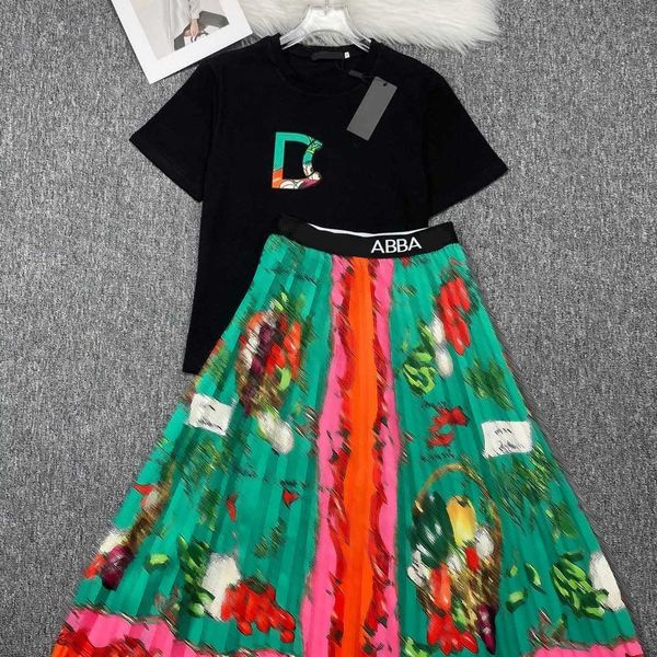 23ss designer brand women short-sleeved skirt new pure cotton t-shirt printing half-skirt women clothing, Black
23ss designer brand women short-sleeved skirt new pure cotton t-shirt printing half-skirt women clothing, Black