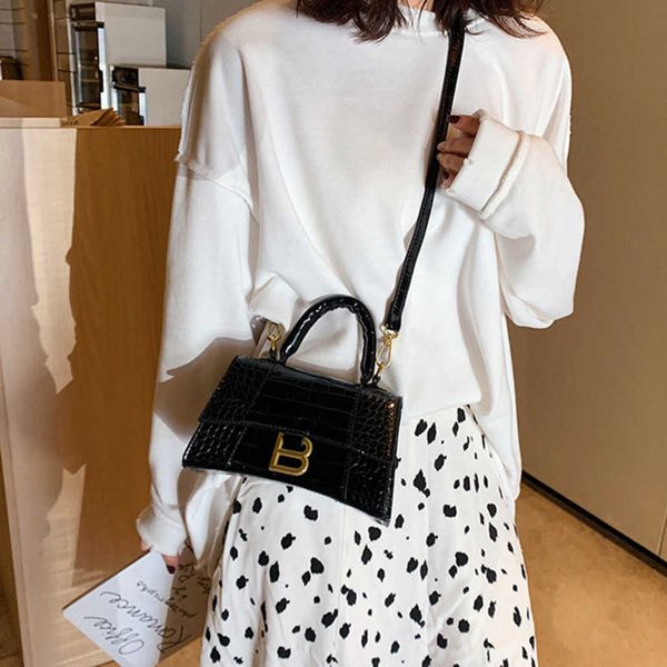 women bags trend handbags 55%off hourglass small square portable women's shoulder bag texture female totes shoulder handbags for women
women bags trend handbags 55%off hourglass small square portable women's shoulder bag texture female totes shoulder handbags for women