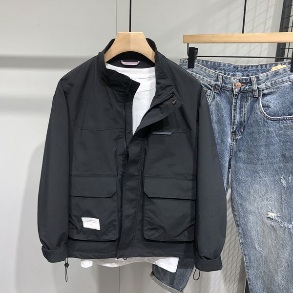 men's jackets korean style casual thin jacket spring large pocket stand collar fashion slim coat male brand clothes black white 230222, Black;brown
men's jackets korean style casual thin jacket spring large pocket stand collar fashion slim coat male brand clothes black white 230222, Black;brown