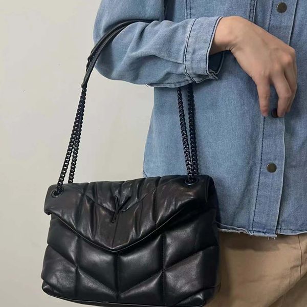 designer luxury bags classical women envelope cloud bag vintage tote cross body subaxillary shoulder totes
designer luxury bags classical women envelope cloud bag vintage tote cross body subaxillary shoulder totes