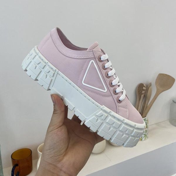 with box prad double wheel nylon gabardine sneakers for women designers shoes white blue desert beige platform sneaker chunky heel traine oq, Black
with box prad double wheel nylon gabardine sneakers for women designers shoes white blue desert beige platform sneaker chunky heel traine oq, Black