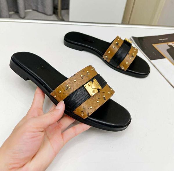 brand designer men slippers women ladies flat platform sandals rubber slide floral brocade gear bottoms flip flops bee striped beach causal, Black
brand designer men slippers women ladies flat platform sandals rubber slide floral brocade gear bottoms flip flops bee striped beach causal, Black