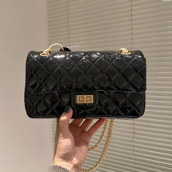 retro cowide women luxury designer crossbody bag patent leather quilted matelasse double chain classic flip handbag suitcases shoulder birki
retro cowide women luxury designer crossbody bag patent leather quilted matelasse double chain classic flip handbag suitcases shoulder birki