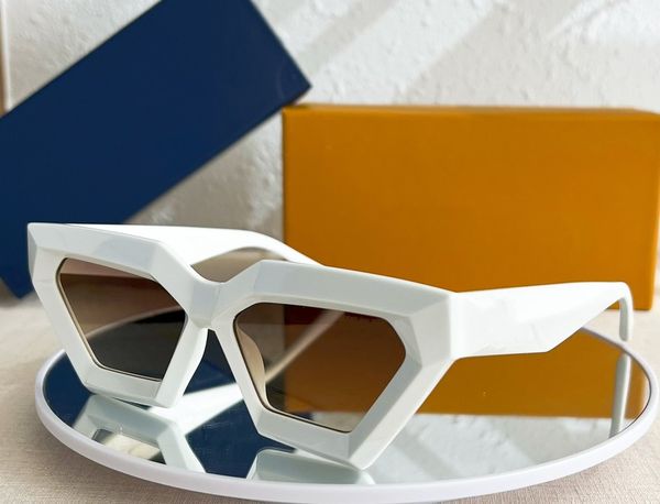2023 p stylist glasses sunglasses polaroid lens 1746 designer womens mens goggle senior eyewear for women eyeglasses frame vintage metal sun, White;black
2023 p stylist glasses sunglasses polaroid lens 1746 designer womens mens goggle senior eyewear for women eyeglasses frame vintage metal sun, White;black