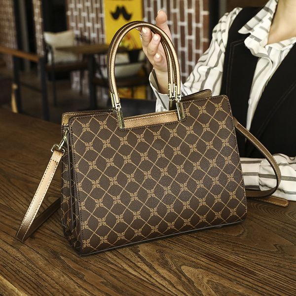 women inclined shoulder bags fashion casual womens bag small handbag totes high-capacity genuine leather large volume wholesale girl mobile
women inclined shoulder bags fashion casual womens bag small handbag totes high-capacity genuine leather large volume wholesale girl mobile