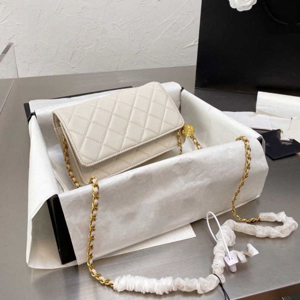 2023 new leisure small fragrant leather rhombus golden ball sheepskin fortune bag square woc chain
2023 new leisure small fragrant leather rhombus golden ball sheepskin fortune bag square woc chain