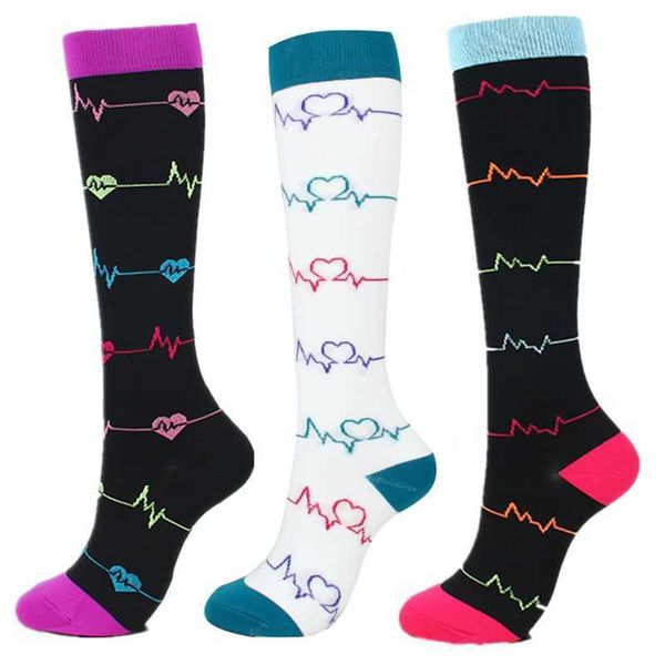 5pc socks hosiery 3 pairs compression socks women 2030 mmhg breathable knee high men stocking for varicose veins running travel sports socks, Black;white 
5pc socks hosiery 3 pairs compression socks women 2030 mmhg breathable knee high men stocking for varicose veins running travel sports socks, Black;white