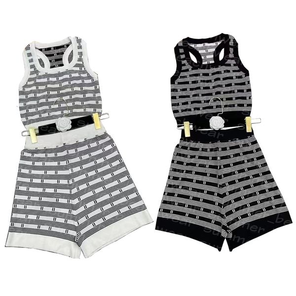 full letter printing pants women crop summer breathable outfit designer two piece pants, White
full letter printing pants women crop summer breathable outfit designer two piece pants, White