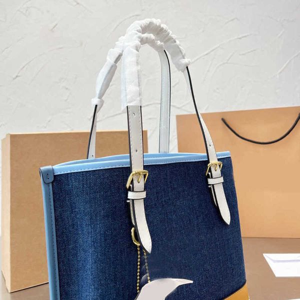 totes vintage tote bags women handbag shoulder bags solid color leather designer crossbody female luxury shopping bags 122
totes vintage tote bags women handbag shoulder bags solid color leather designer crossbody female luxury shopping bags 122