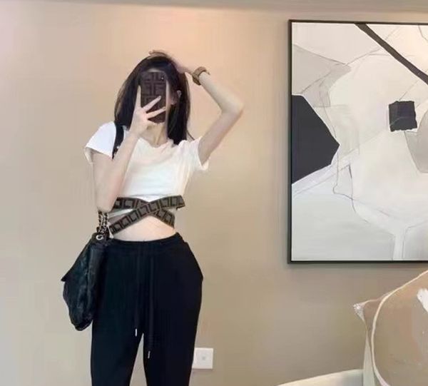 designer stitching f letter knitted women's t-shirt fashion design sense short sleeve top, White
designer stitching f letter knitted women's t-shirt fashion design sense short sleeve top, White