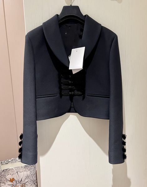 women's jackets 2023 european luxury designer designs a small silk wool coat with button, Black;brown
women's jackets 2023 european luxury designer designs a small silk wool coat with button, Black;brown