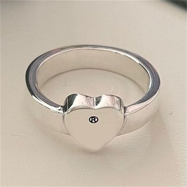 multisize love women designer ring men luxury gold plated silver color fashionable jewlery letters creative heart commemorative bague homme
multisize love women designer ring men luxury gold plated silver color fashionable jewlery letters creative heart commemorative bague homme