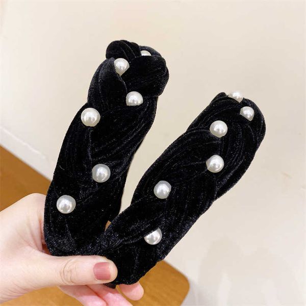 hair clips barrettes korean fashion simple temperament black velvet pearl wide hairband light luxury hair accessories j230221, Golden;silver
hair clips barrettes korean fashion simple temperament black velvet pearl wide hairband light luxury hair accessories j230221, Golden;silver