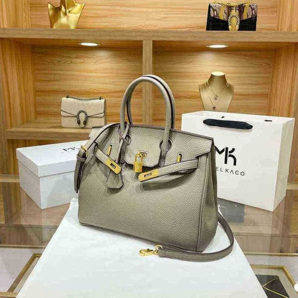 designer bags birkin herme handbags purchase 2023 new highcapacity cowhide platinum womens bag highgrade textur have logo frj
designer bags birkin herme handbags purchase 2023 new highcapacity cowhide platinum womens bag highgrade textur have logo frj