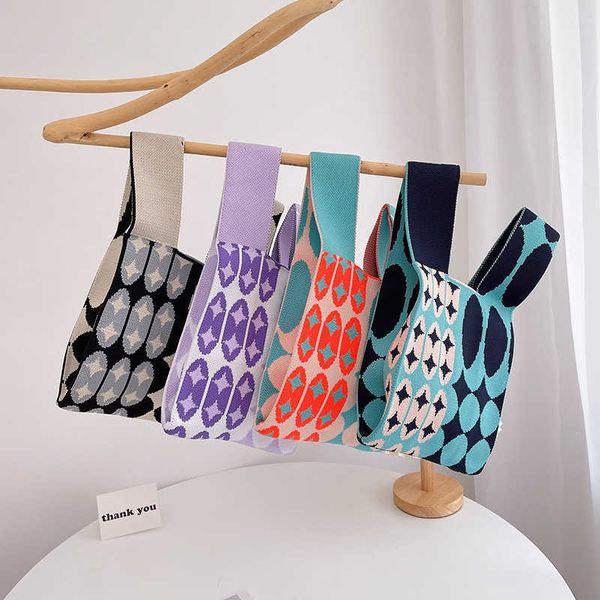 totes woolen woven bag women's korean versatile shopping bag geometric color contrast shoulder bag student handbag 0222v23
totes woolen woven bag women's korean versatile shopping bag geometric color contrast shoulder bag student handbag 0222v23
