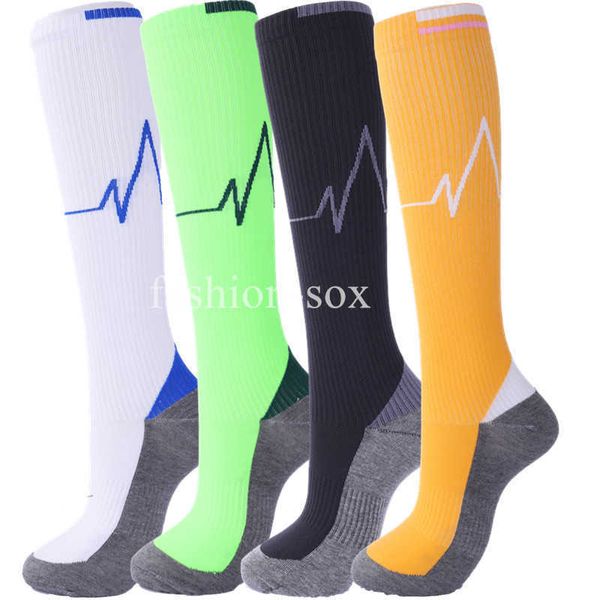 5pc socks hosiery nurse compression socks running women men socks for flight travel outdoor cycling sport socks knee high long pressure stoc, Black;white
5pc socks hosiery nurse compression socks running women men socks for flight travel outdoor cycling sport socks knee high long pressure stoc, Black;white