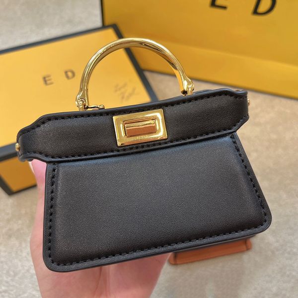 designer totes bag luxury brand single zipper women handbags tote real leather bags lady plaid purses duffle luggage by brand s161 004
designer totes bag luxury brand single zipper women handbags tote real leather bags lady plaid purses duffle luggage by brand s161 004