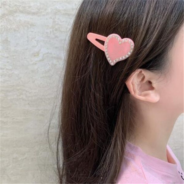 girl metal hair clip women love diamond setting letter barrettes bangs clip fashion hair accessories, Slivery;white
girl metal hair clip women love diamond setting letter barrettes bangs clip fashion hair accessories, Slivery;white