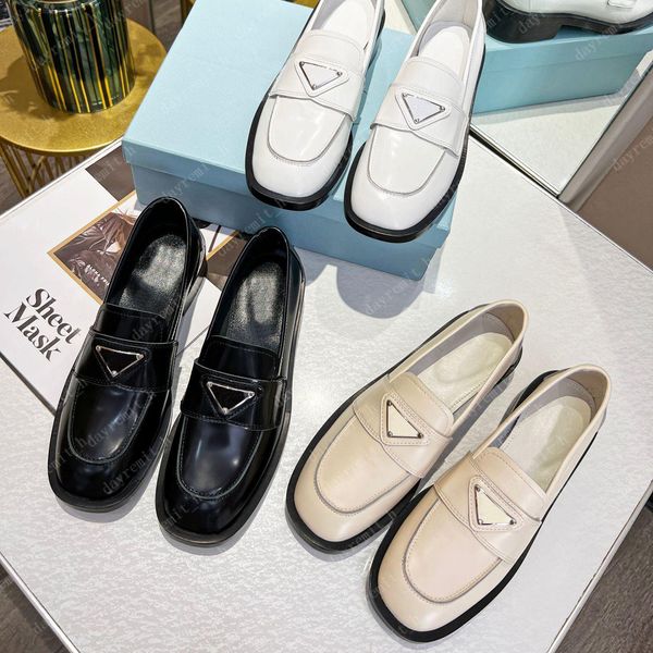 with box prad designer shoes monolith shoes triangle logo sneakers black leather shoe increase platform sneaker cloudbust classic patent hr
with box prad designer shoes monolith shoes triangle logo sneakers black leather shoe increase platform sneaker cloudbust classic patent hr