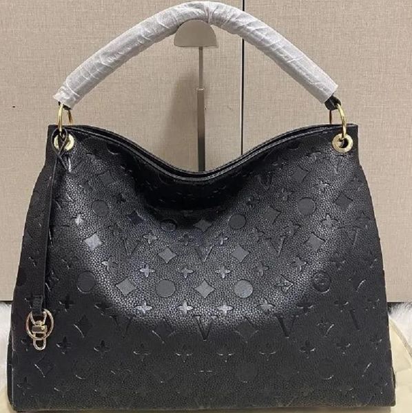 the tote bag retro totes luxury fashion messenger handbags designer genuine leather handle bags satchel pack embossed flower large capacity
the tote bag retro totes luxury fashion messenger handbags designer genuine leather handle bags satchel pack embossed flower large capacity