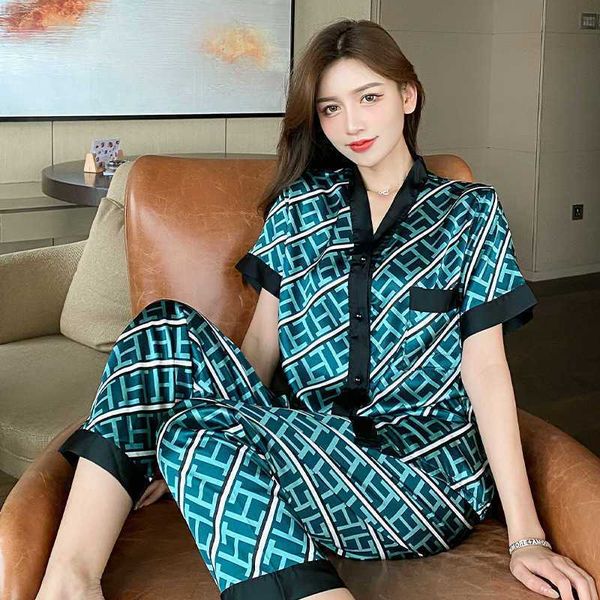 m-5xl large size luxury stain pajamas set women summer v neck letter print satin sleepwear for woman with pants home suit clothe 0222
m-5xl large size luxury stain pajamas set women summer v neck letter print satin sleepwear for woman with pants home suit clothe 0222