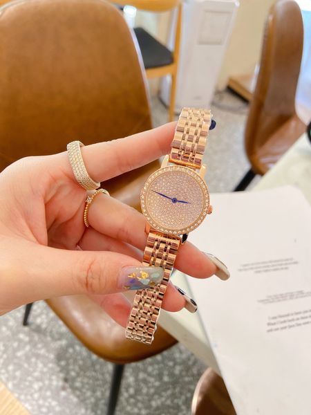 2023 new drainage fashion full star full diamond light luxury waterproof women's watch gift box, Slivery;golden
2023 new drainage fashion full star full diamond light luxury waterproof women's watch gift box, Slivery;golden