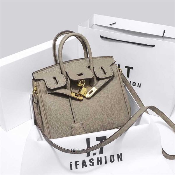 designer bags birkin herme handmade bag new fashion leather womens bag light luxury large capacity portable messenger
designer bags birkin herme handmade bag new fashion leather womens bag light luxury large capacity portable messenger