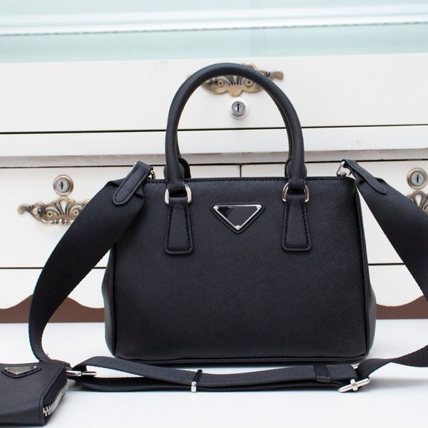 7a luxury designer totes cowhide women handbags detachable wide shoulder strap fashion bags
7a luxury designer totes cowhide women handbags detachable wide shoulder strap fashion bags