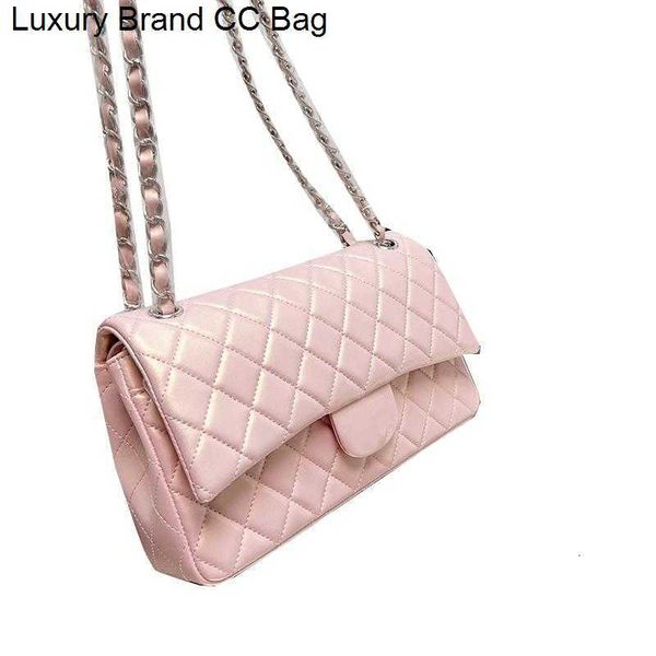 cc shoulder bags womens pre collection pearly pink white bag classic double flap lambskin quilted iridescent gold/silver metal hardware chai
cc shoulder bags womens pre collection pearly pink white bag classic double flap lambskin quilted iridescent gold/silver metal hardware chai