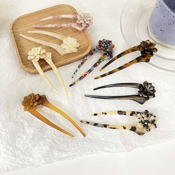 hair clips barrettes new fashionable retro rose flower hair sticks acetate hairpins u shaped hair pin tortoiseshell for woman girls j230221, Golden;silver
hair clips barrettes new fashionable retro rose flower hair sticks acetate hairpins u shaped hair pin tortoiseshell for woman girls j230221, Golden;silver
