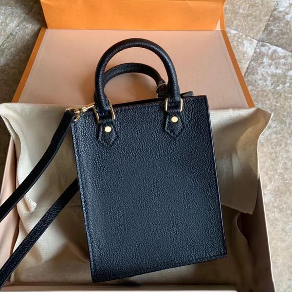 m81295 m81417 petit sac plat clutch bag women's mens designer purse genuine leather embossed with shoulder strap luxury fashion tote ha
m81295 m81417 petit sac plat clutch bag women's mens designer purse genuine leather embossed with shoulder strap luxury fashion tote ha