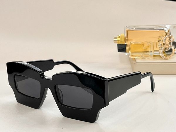 funky sunglasses for women and men x6 full frame coating lens mask popular carbon fiber legs summer classic style random box, White;black
funky sunglasses for women and men x6 full frame coating lens mask popular carbon fiber legs summer classic style random box, White;black