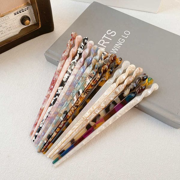 hair clips barrettes new arrival 176cm resin acetate hairpin marble color pattern tortoiseshell acrylic hair clasps for long hair j230221, Golden;silver
hair clips barrettes new arrival 176cm resin acetate hairpin marble color pattern tortoiseshell acrylic hair clasps for long hair j230221, Golden;silver