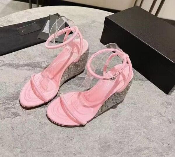 designer sandals women luxury dahlia wedged sandals black pink crystal embellished wedge sandals eu35-40 with box dresses wedding
designer sandals women luxury dahlia wedged sandals black pink crystal embellished wedge sandals eu35-40 with box dresses wedding