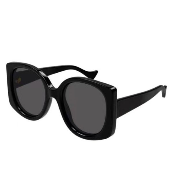 sunglasses designer fashion for lady mens sunglass black fres with unusual structures during gold-toned interlocking letters detail along th, White;black
sunglasses designer fashion for lady mens sunglass black fres with unusual structures during gold-toned interlocking letters detail along th, White;black