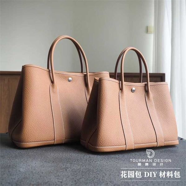 h bags garden material cover cowhide one shoulder casual gardenparty black small square for men andbbe ij7s
h bags garden material cover cowhide one shoulder casual gardenparty black small square for men andbbe ij7s