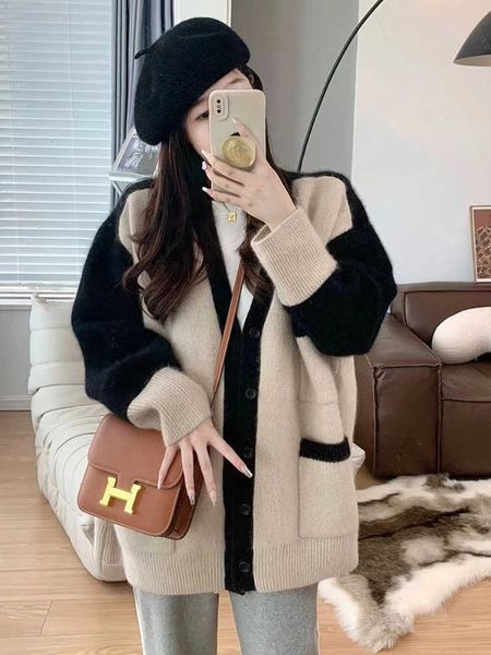 sweater woman winter 2022 korean fashion new in long sleeve loose v-neck thick pulls knitting cardigan oversize leisure coat 230222, White;black
sweater woman winter 2022 korean fashion new in long sleeve loose v-neck thick pulls knitting cardigan oversize leisure coat 230222, White;black