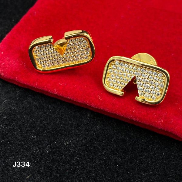 classic rhinestone letter studs bridal wedding diamond earrings ladies crystal party show dangler eardrops with box, Golden;silver
classic rhinestone letter studs bridal wedding diamond earrings ladies crystal party show dangler eardrops with box, Golden;silver