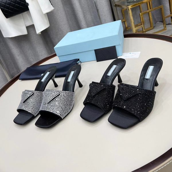 6.5cm mid-heeled crystal sandals slippers mules leather slides stiletto heels slip-on open toe for women luxury designers shoes factory foot, Black
6.5cm mid-heeled crystal sandals slippers mules leather slides stiletto heels slip-on open toe for women luxury designers shoes factory foot, Black