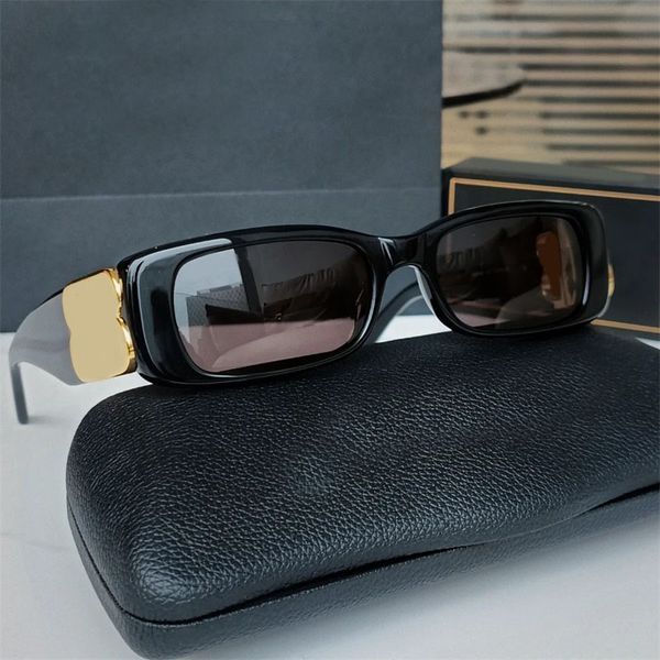 designer luxury sunglasses woman man shades eyeglasses creative frame retro style lentes de sol with hollow letter climbing shopping lunette, White;black
designer luxury sunglasses woman man shades eyeglasses creative frame retro style lentes de sol with hollow letter climbing shopping lunette, White;black