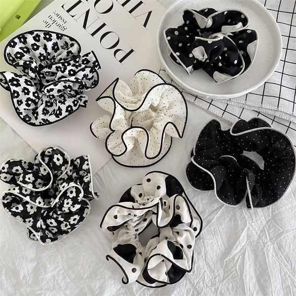 hair clips barrettes ins selling floral print chiffon fabric elastic hair bands simple black white cloth art edge folds flower hair scrunchi, Golden;silver
hair clips barrettes ins selling floral print chiffon fabric elastic hair bands simple black white cloth art edge folds flower hair scrunchi, Golden;silver