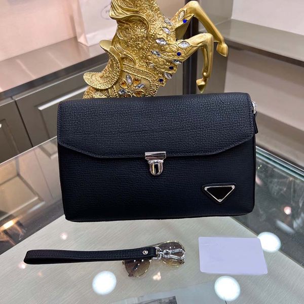 2023 bag designer bag hold the bag and press the button hobo classic tote clutch purse embossing flower pochette women handbag messenger bag
2023 bag designer bag hold the bag and press the button hobo classic tote clutch purse embossing flower pochette women handbag messenger bag