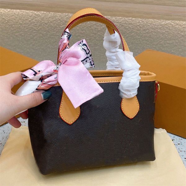 luxury genuine leather bags purse fashion shoulder bag cowhide handbag presbyopic card holder purse evening bag messenger women removable sh
luxury genuine leather bags purse fashion shoulder bag cowhide handbag presbyopic card holder purse evening bag messenger women removable sh