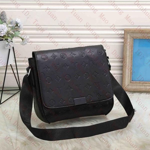 designer briefcase men messenger bag leather crossbody shoulder bags high end quality classic style fashion lady totes handbag shopping purs
designer briefcase men messenger bag leather crossbody shoulder bags high end quality classic style fashion lady totes handbag shopping purs