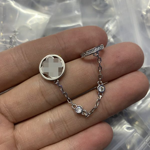 women hoops earrings fashion womens big circle simple earring jewelry luxurys designer earrings letter v stud earring wholesale e-055, Silver
women hoops earrings fashion womens big circle simple earring jewelry luxurys designer earrings letter v stud earring wholesale e-055, Silver