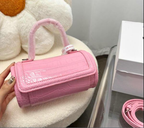 woman paris shoulder bags designer bags luxury crossbody chain bag fashion leather purse flap crocodile alligator pattern purse
woman paris shoulder bags designer bags luxury crossbody chain bag fashion leather purse flap crocodile alligator pattern purse
