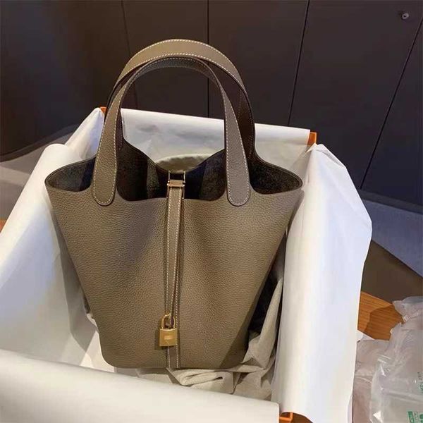 designer herme picotin lock bags online outlet 2023 new fashion classic versatile high-grade basket bucket bag
designer herme picotin lock bags online outlet 2023 new fashion classic versatile high-grade basket bucket bag
