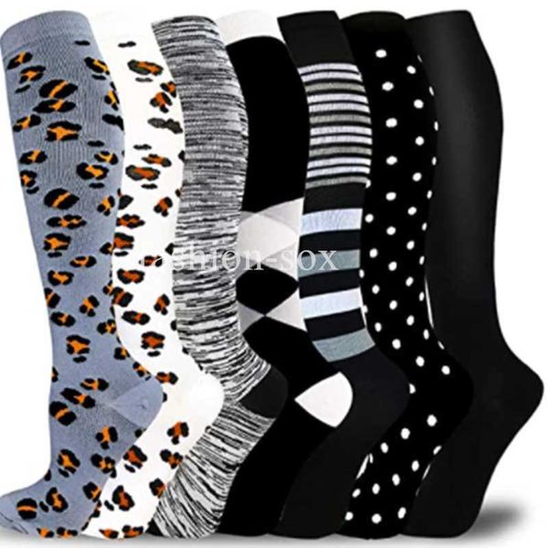 5pc socks hosiery compression socks women men knee high 30 mmhg sports socks edema diabetes varicose veins socks outdoor running compression, Black;white
5pc socks hosiery compression socks women men knee high 30 mmhg sports socks edema diabetes varicose veins socks outdoor running compression, Black;white